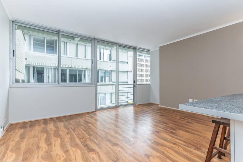 2 Bedroom Property for Sale in Cape Town City Centre Western Cape